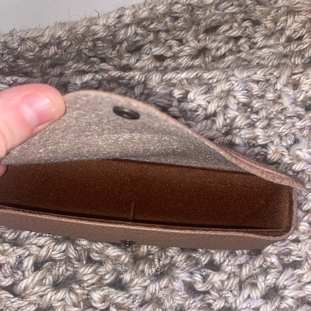 Ray-Ban glasses case - Picture 5 of 7